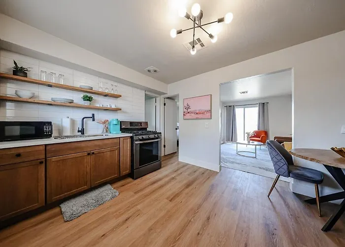Apartment #1 Renovated Midtown Gem Quiet Budget Friendly Phoenix