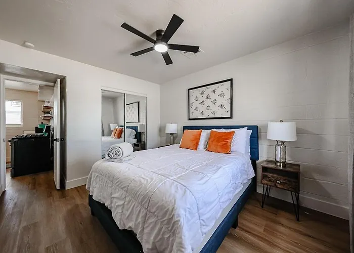 #1 Renovated Midtown Gem Quiet Budget Friendly Apartment Phoenix